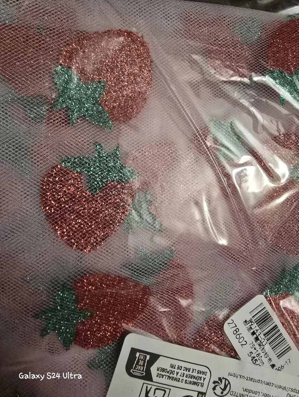 Strawberry 🍓 Table Runner NEW
